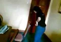 مصاحبه یک مدل زن فیلمسوپر پرده زنی برای پوشیدن لباس